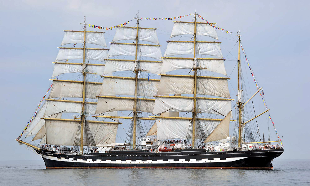 Traditionssegler auf der 23. Hanse Sail 2013