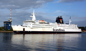 Scandlines-Fährschiff Prins Joachim in Warnemünde. Foto: Martin Schuster