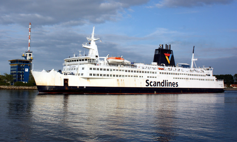 Scandlines-Fährschiff Prins Joachim in Warnemünde. Foto: Martin Schuster