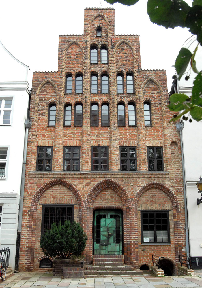 Das Hausbaumhaus ist eines der ältesten Kaufmannshäuser der Hansestadt Rostock. Foto: Joachim Kloock